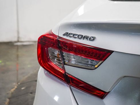 Used 2022 Honda Accord EX-L image 11