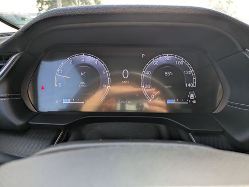 Used 2023 Jeep Grand Cherokee L Laredo image 30