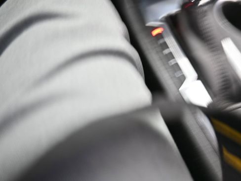 Used 2018 Chevrolet Equinox LS image 25