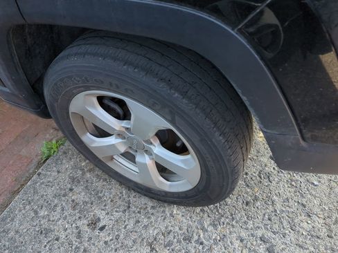 Used 2018 Jeep Compass Latitude w/ Popular Equipment Group image 5