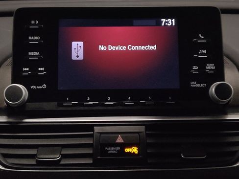 Used 2018 Honda Accord LX image 25