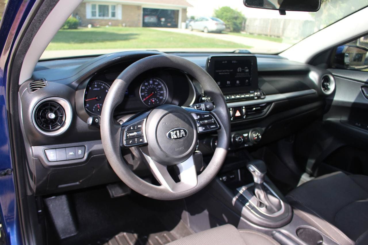 Used 2020 Kia Forte LXS FWD image 16