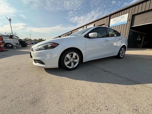 Used 2016 Dodge Dart SXT image 18