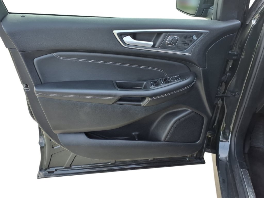 Used 2023 Ford Edge Titanium AWD/4WD image 13