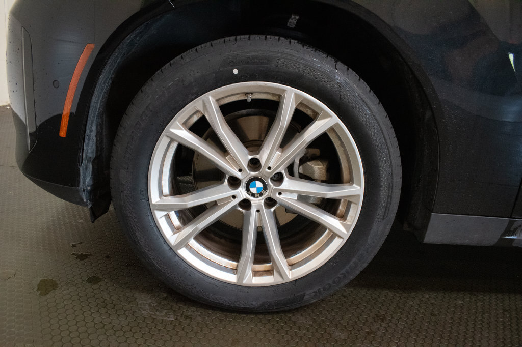 Used 2025 BMW X3 xDrive30i w/ Premium Package AWD/4WD image 9
