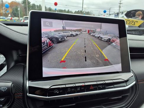 Used 2024 Jeep Compass Trailhawk w/ Trailhawk Convenience Group image 10