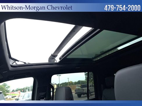 Used 2024 Chevrolet Suburban Z71 w/ Luxury Package AWD/4WD image 13