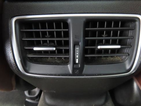 Used 2015 Acura TLX w/ Technology Package image 32