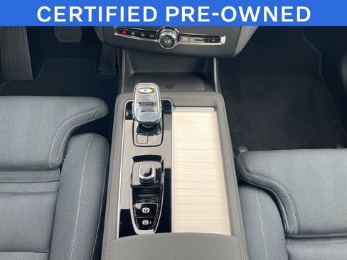 Certified 2025 Volvo XC90 T8 Ultra AWD/4WD image 23
