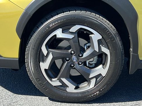 Certified 2022 Subaru Crosstrek 2.5i Limited w/ Moonroof Package 2 AWD/4WD image 10