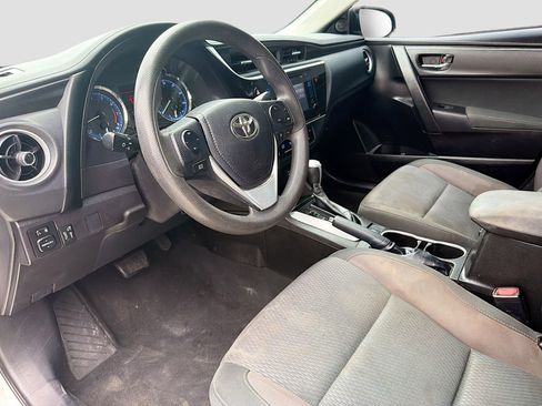 Used 2019 Toyota Corolla LE w/ Carpet Mat Package (TMS) image 11