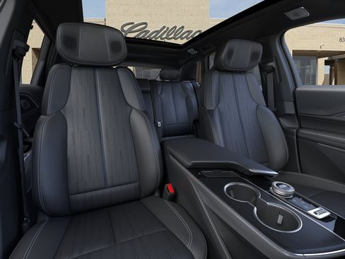 New 2026 Cadillac Lyriq Signature Sport AWD/4WD image 16