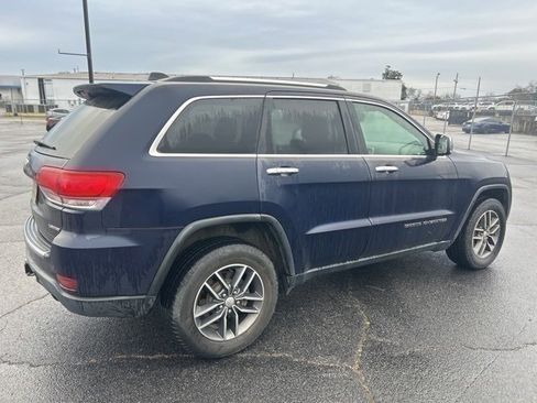 Used 2017 Jeep Grand Cherokee Limited w/ Luxury Group II image 4