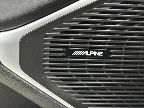 Used 2024 Jeep Wagoneer L Series II w/ Flexible Seating Group AWD/4WD image 6