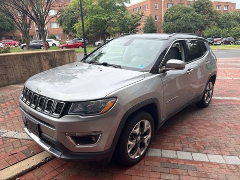 Used 2019 Jeep Compass Limited FWD image 7
