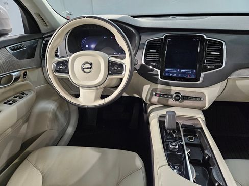 Used 2023 Volvo XC90 B6 Plus w/ Protection Package Premier AWD/4WD image 9
