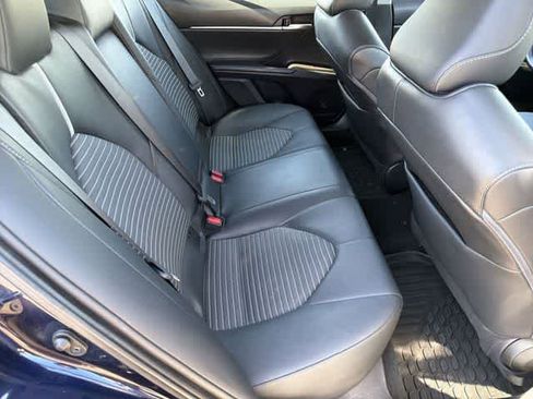 Used 2022 Toyota Camry SE image 17