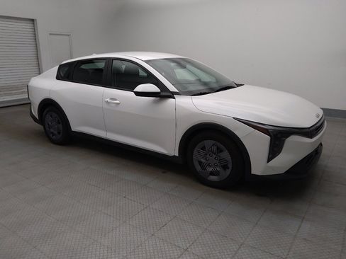 Used 2025 Kia K4 FWD image 11