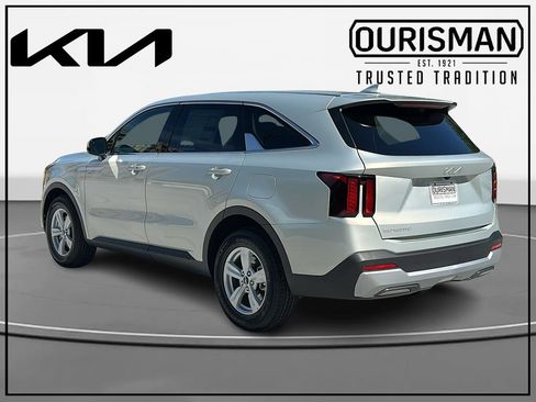 New 2026 Kia Sorento LX FWD image 3