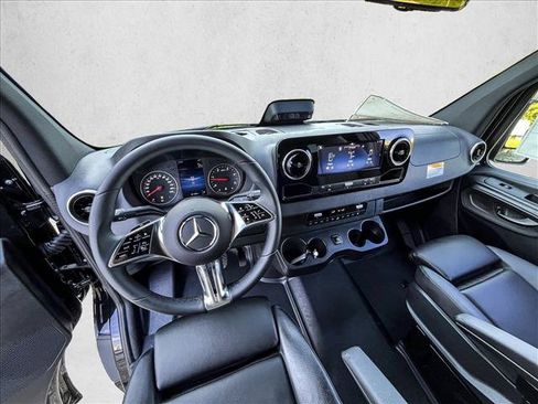 New 2026 Mercedes-Benz Sprinter 2500 image 19