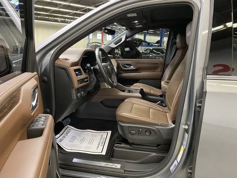 Used 2022 Chevrolet Tahoe High Country image 32