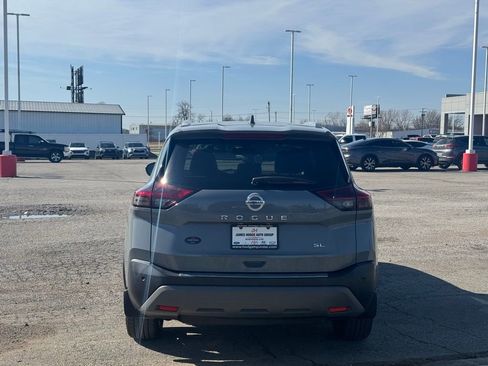 Used 2021 Nissan Rogue SL image 4