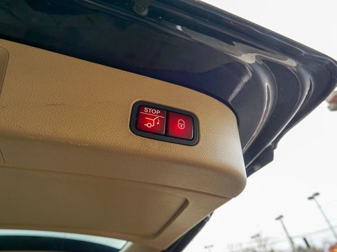 Used 2015 Mercedes-Benz GL 450 4MATIC image 12