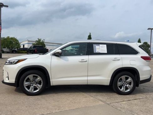 Used 2018 Toyota Highlander Limited AWD/4WD image 5