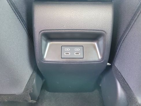 Used 2025 Toyota Corolla LE FWD image 10