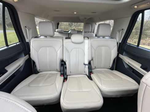 Used 2024 Ford Expedition Max Limited image 16