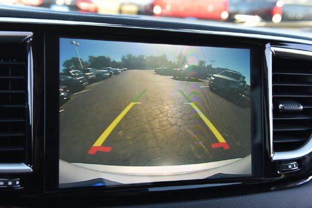 Used 2024 Chrysler Pacifica Touring-L FWD image 14