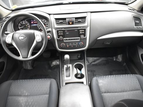 Used 2017 Nissan Altima 2.5 S w/ Power Driver Seat Package FWD image 12