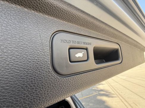 Used 2025 Honda Odyssey Elite image 32