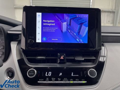 Used 2024 Toyota Corolla SE image 16