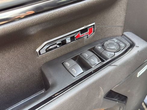 Used 2025 GMC Sierra 1500 AT4 w/ AT4 Premium Package AWD/4WD image 24