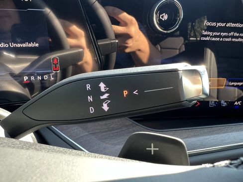 New 2025 Chevrolet Suburban High Country w/ LPO, Get Active Package image 22