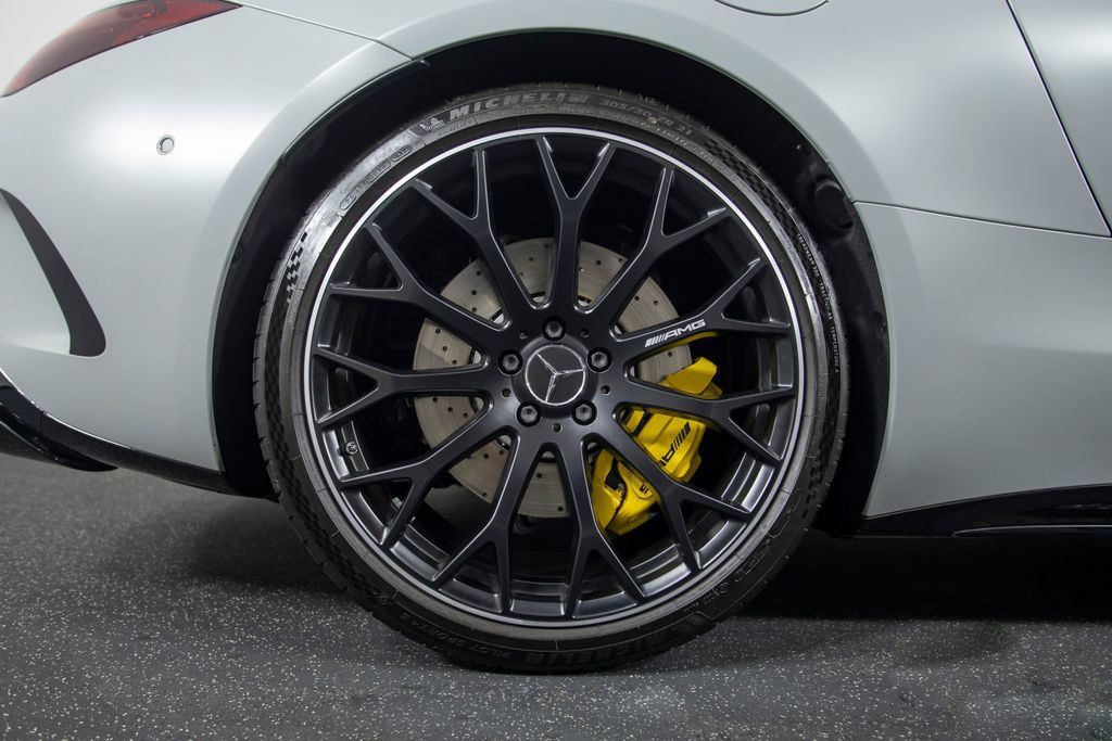 Used 2022 Mercedes-Benz SL 63 AMG 4MATIC image 23