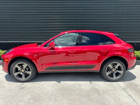 Used 2026 Porsche Macan AWD/4WD image 2