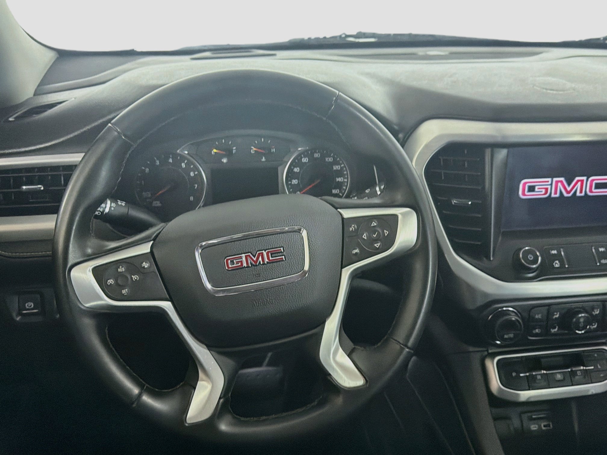 Used 2023 GMC Acadia SLT AWD/4WD image 17