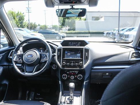 Used 2020 Subaru Forester Premium AWD/4WD image 16