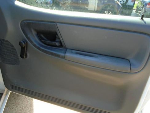 Used 2007 Ford Ranger XL AWD/4WD image 16