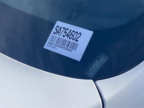 New 2025 Jaguar F-PACE R-Dynamic S image 22