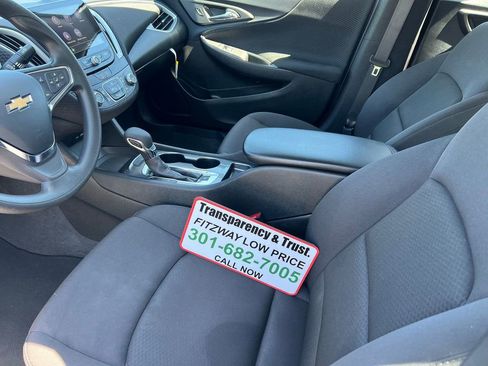 Used 2023 Chevrolet Malibu LS image 9