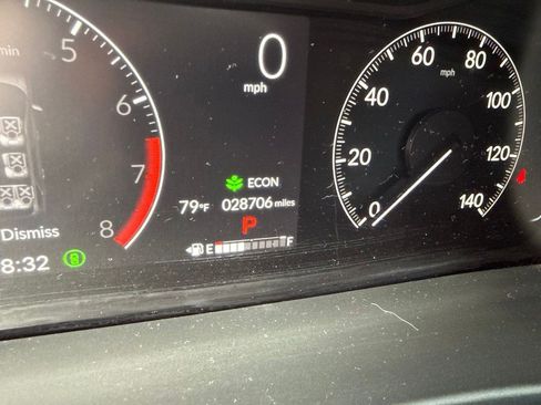 Used 2024 Honda Pilot EX-L image 13