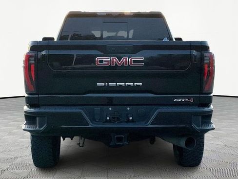 Used 2024 GMC Sierra 2500 AT4 w/ AT4 Premium Plus Package image 6