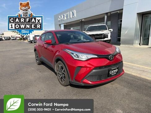 Used 2021 Toyota C-HR XLE FWD image 2