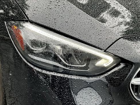 Used 2022 Mercedes-Benz C 300 Sedan w/ Exclusive Trim Package image 23