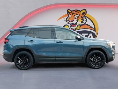 Used 2024 GMC Terrain SLT w/ Elevation Edition AWD/4WD image 5
