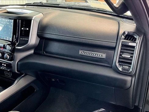 Used 2024 RAM 1500 Laramie image 13