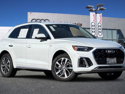 Used 2025 Audi Q5 2.0T Premium image 2